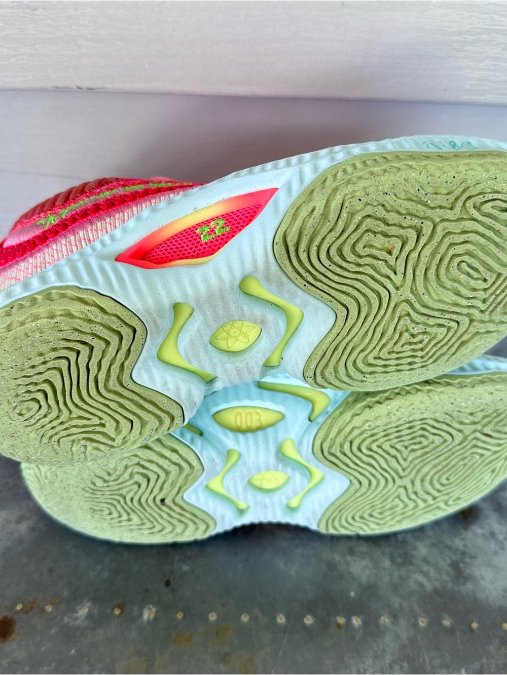 Nike Cosmic Unity 3 Shoes Women’s Size 6 Pink Basketball Aja Wilson FQ9395-600 - Picture 11 of 14
